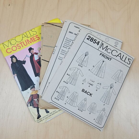 UNCUT McCalls Costumes Pattern 2007 2854 Uncut Sewing Pattern For Capes Cloaks - Picture 3 of 3
